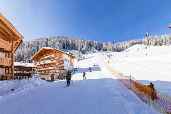 Foto esterno in inverno Giardin Boutique B&B