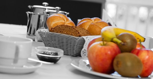 Das Frühstück Garni-Hotel + Ferienwohnungen Aghél