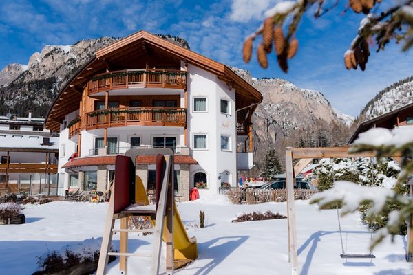 Foto Außenansicht im Winter Aghél