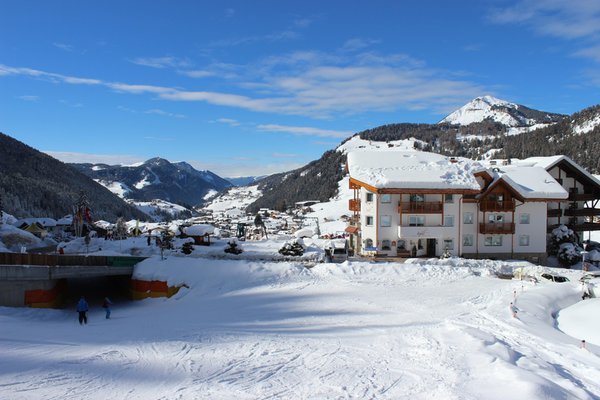 Foto Außenansicht im Winter Aghél