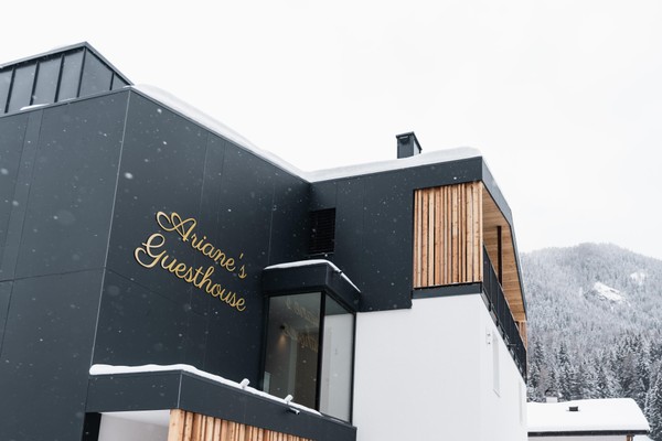 Photo exteriors Ariane's Guesthouse