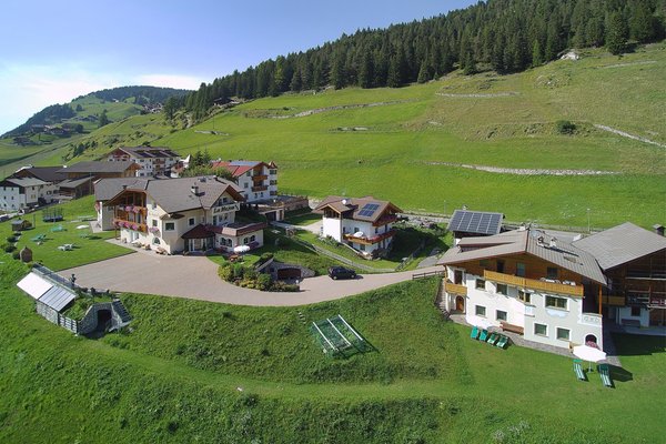 La posizione Garni + Appartamenti La Majon & Dependance Selva Gardena