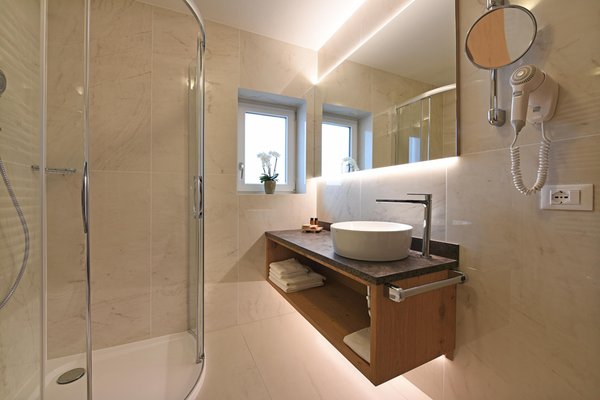 Photo of the bathroom B&B-Hotel + Apartments Miara