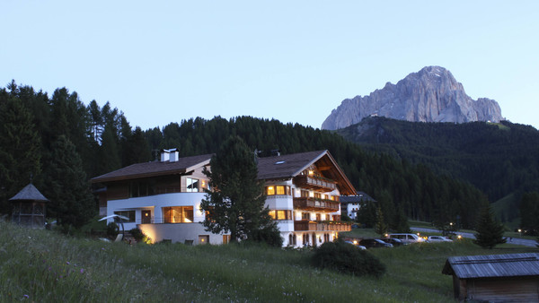 Photo exteriors B&B-Hotel + Apartments Rosengarten