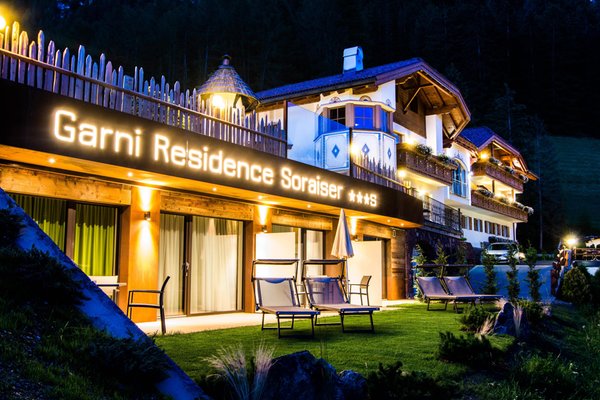 Photo exteriors in summer Garni-Hotel Soraiser Dolomites Small & Luxury