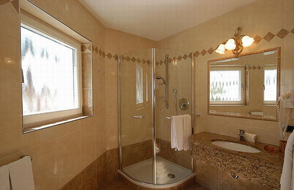 Photo of the bathroom B&B-Hotel + Residence Wildbach
