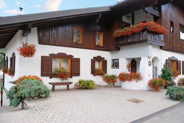 Foto Außenansicht Ferienwohnungen De Martin Polo Maurizio