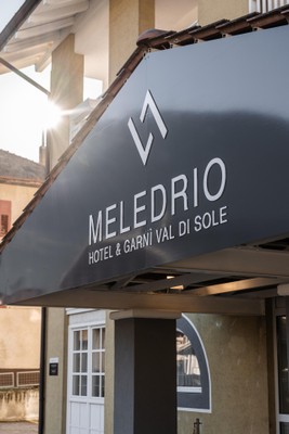 Foto Außenansicht Garni-Hotel Meledrio