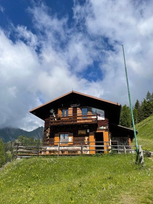 Foto Außenansicht Berghütte mit Zimmern Sasso Bianco