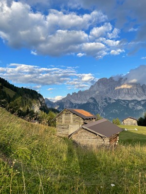 Foto esterno Rifugio con camere Sasso Bianco