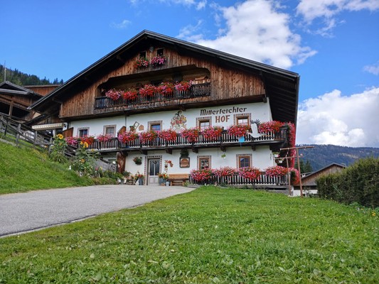 Photo exteriors Farmhouse B&B Mitterfeichterhof