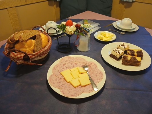 The breakfast Farmhouse B&B Mitterfeichterhof