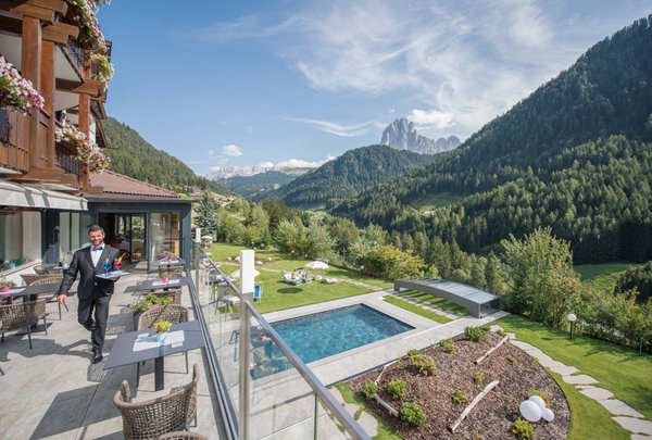 Foto della piscina all'aperto