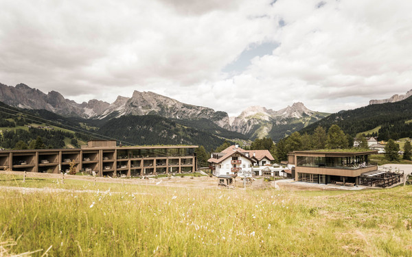 Foto esterno Hotel Cendevaves Alpine Silence