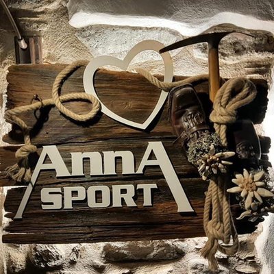 Foto di presentazione Noleggio sci e snowboard Anna Sport