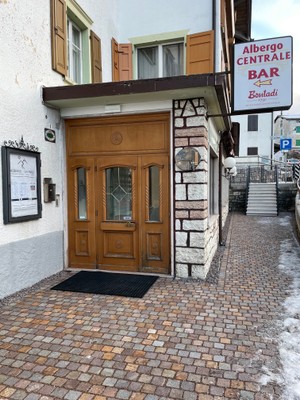 L'ingresso