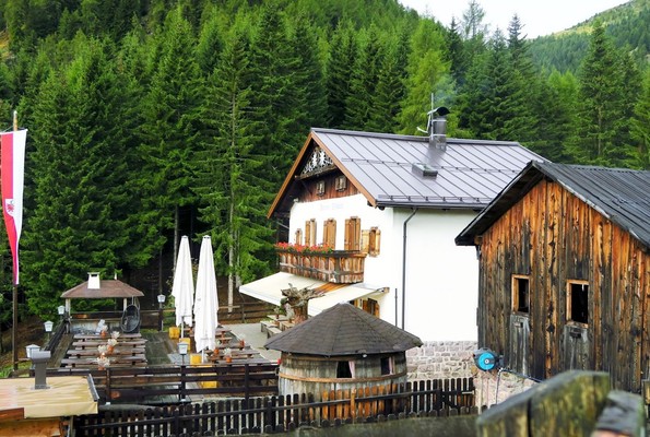 Foto esterno Gasthof (Albergo) Rifugio Sarentino