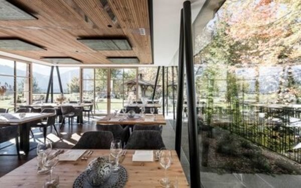 The restaurant Tires / Tiers Ansitz Velseck