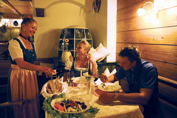 Il ristorante Castelrotto Solaia