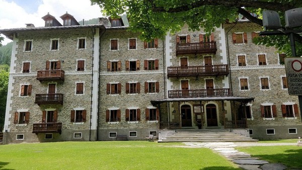 Photo exteriors Grand Hotel Ceresole Reale