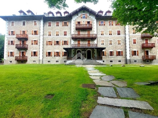 Photo exteriors Grand Hotel Ceresole Reale