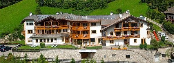 Foto Außenansicht Residence Sovara