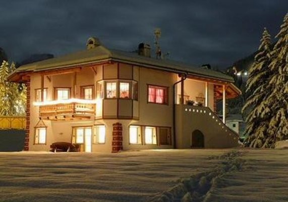 Photo exteriors Apartment Artitsch