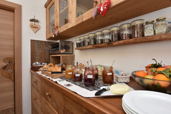 The breakfast Farmhouse Hotel Agritur Weiss