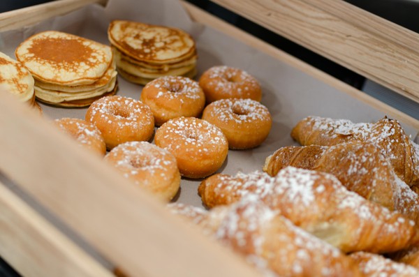 La colazione B&B-Hotel Kyrr Smart Mountain Retreat