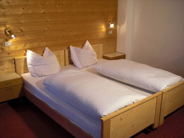 Foto vom Zimmer Ferienwohnungen Elbrus