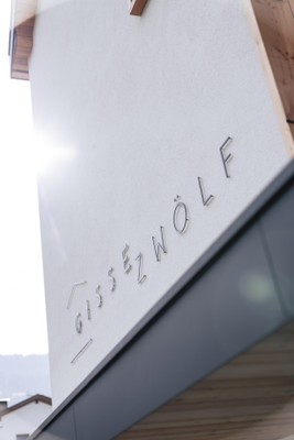 Photo exteriors Gisse Zwölf Apartments