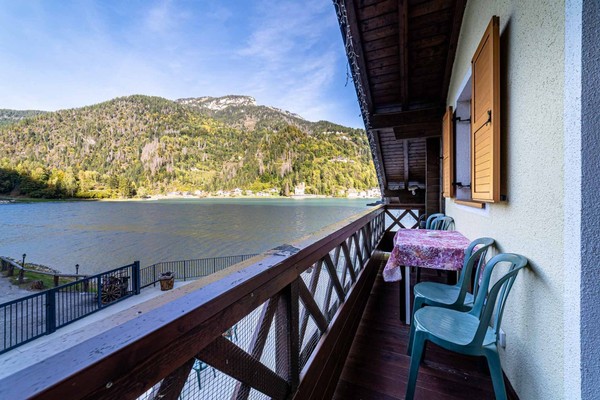 Photo of the balcony Chalet al Lago