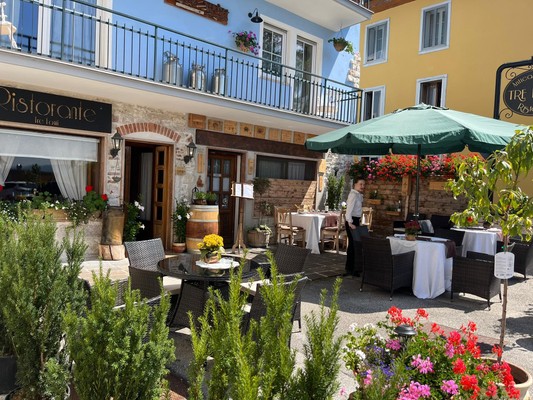 Photo exteriors Restaurant Tre Fonti