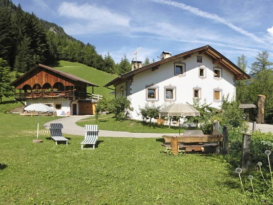 Photo exteriors Farmhouse apartments Puciacia