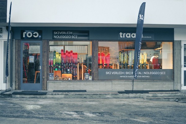 Photo exteriors Roc Ski Rental