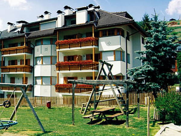 Photo exteriors in summer Albert - Bon Dì