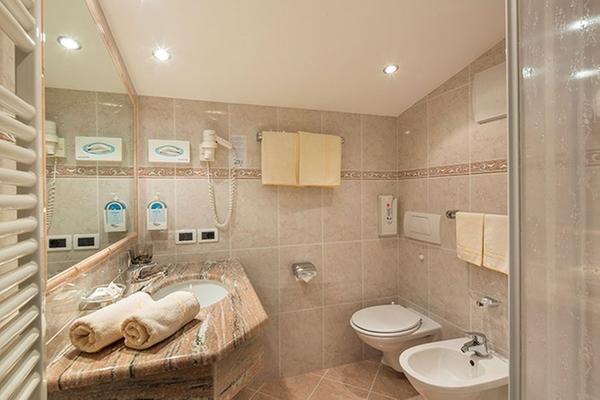 Photo of the bathroom Hotel Maria