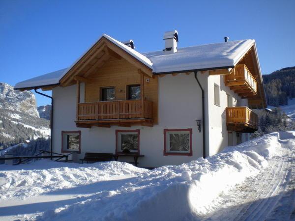 Foto invernale di presentazione Appartamenti Prënsanueva
