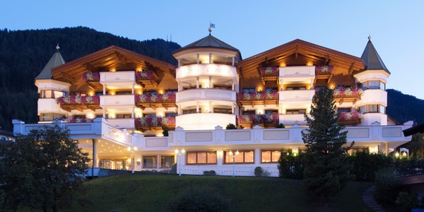 Foto esterno Gardena Grödnerhof Gourmet Hotel & Spa