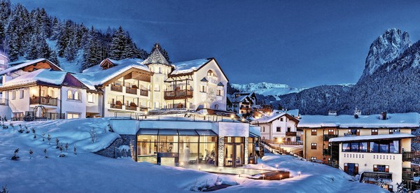 Photo exteriors Alpenheim Charming & SPA Hotel