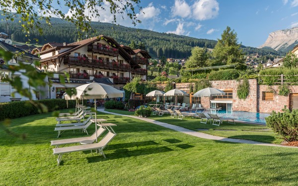 Foto esterno Hotel Angelo/Engel