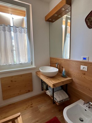 Foto del bagno Affittacamere Al Tiglio Di Vissà