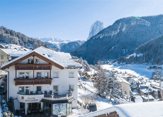 Foto esterno Hotel Grones