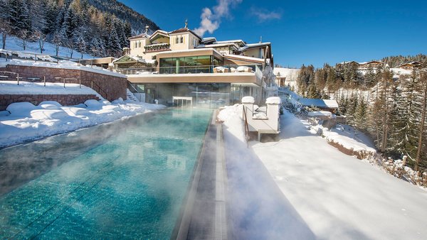 Foto della piscina all'aperto