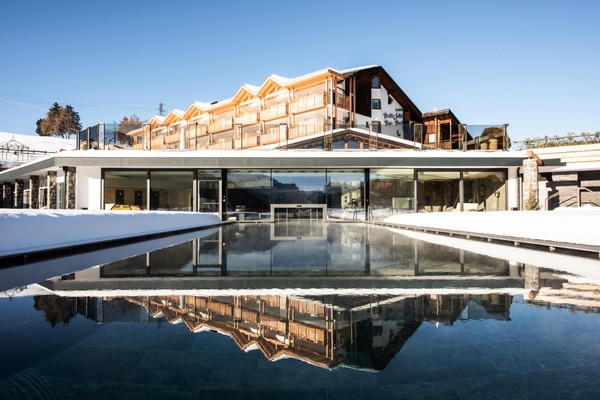 Photo exteriors Hotel Pinei Nature & Spirit