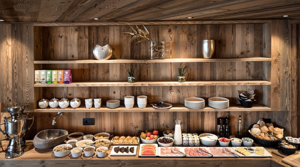 Das Frühstück B&B + Ferienwohnungen Lüch da Rönn - Chalet Cogolara