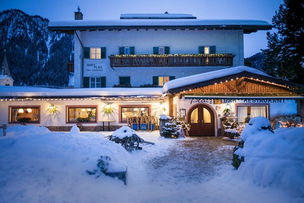 Foto Außenansicht Hotel Platz