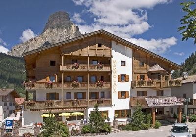 Photo exteriors Dolomites Lifestyle Hotel Marmolada