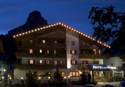 Foto esterno Dolomites Lifestyle Hotel Marmolada