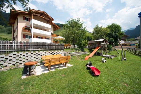 Foto esterno Pensione Talblick